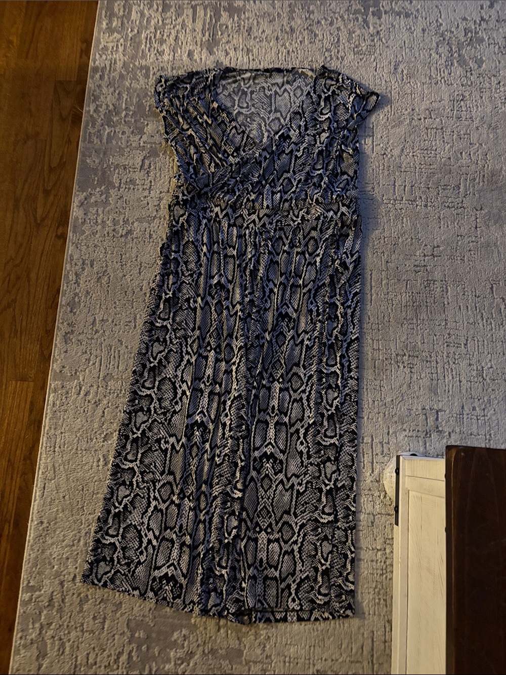 G by Giuliana Black and White Snake Print Maxi Dress